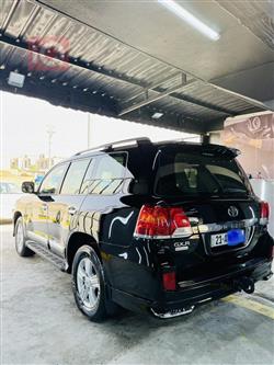 تويوتا لاندكروزر